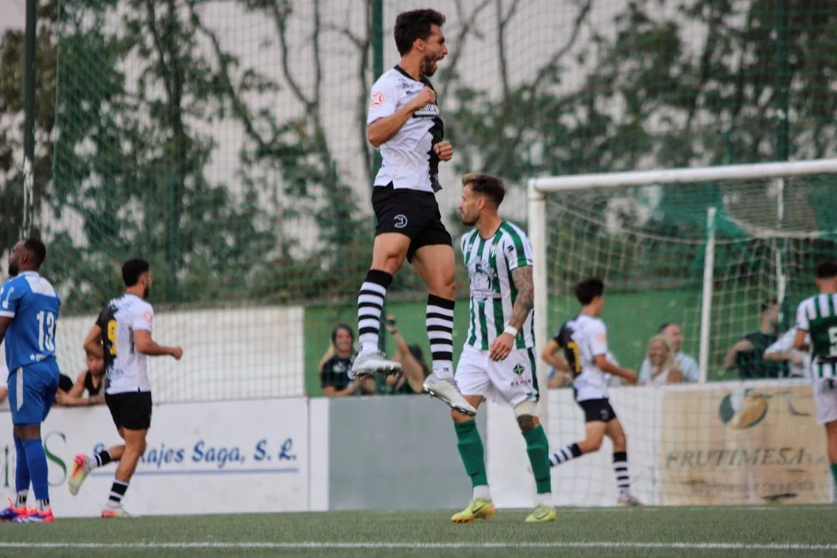Fotos: @UnionistasCF y @clubdepguijuelo