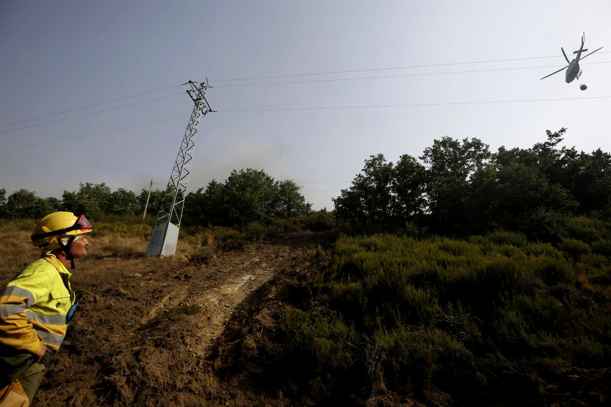 Incendios en Castilla y León: 29 fuegos activos y desalojos