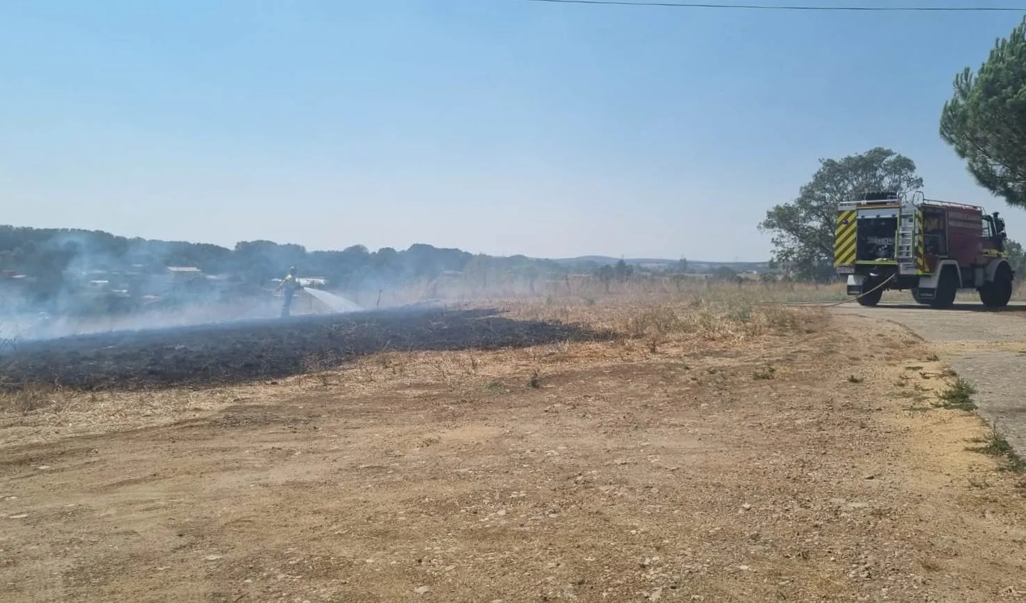 Foto 5 - Registrado un incendio forestal en la zona de las Huertas de Santa Cruz de Ciudad Rodrigo