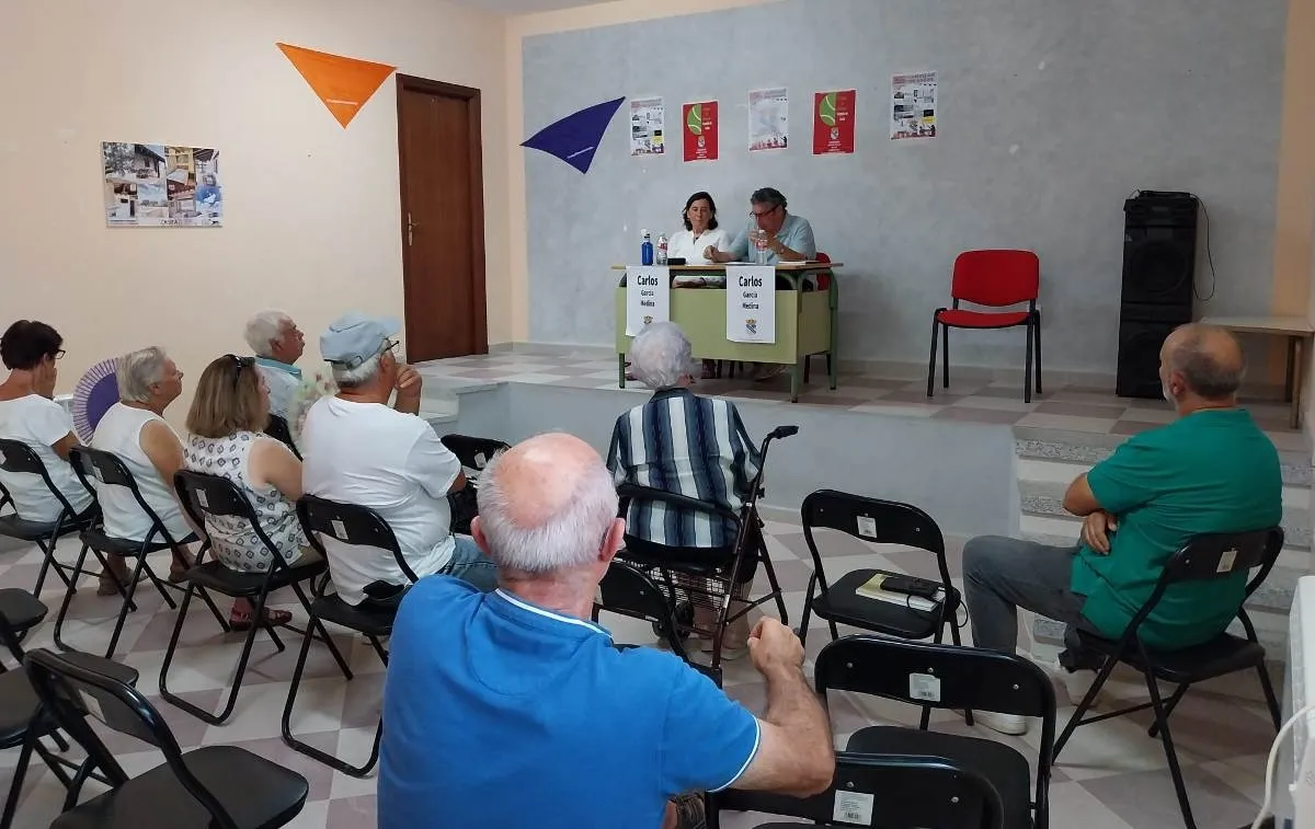 Foto 4 - Carlos Garc&iacute;a Medina presenta en Campillo de Azaba su nuevo libro