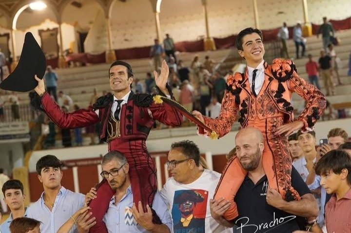 Triunfo de Marco Pérez en la Goyesca de Antequera 