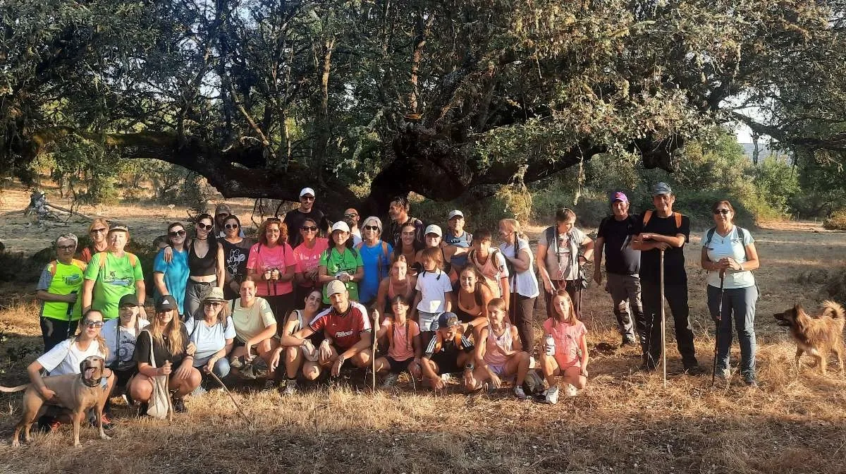 Foto 2 - La Puente Quebr&aacute; sirve de punto de encuentro a los participantes en la marcha &lsquo;Camino del Fuerte&rsquo;