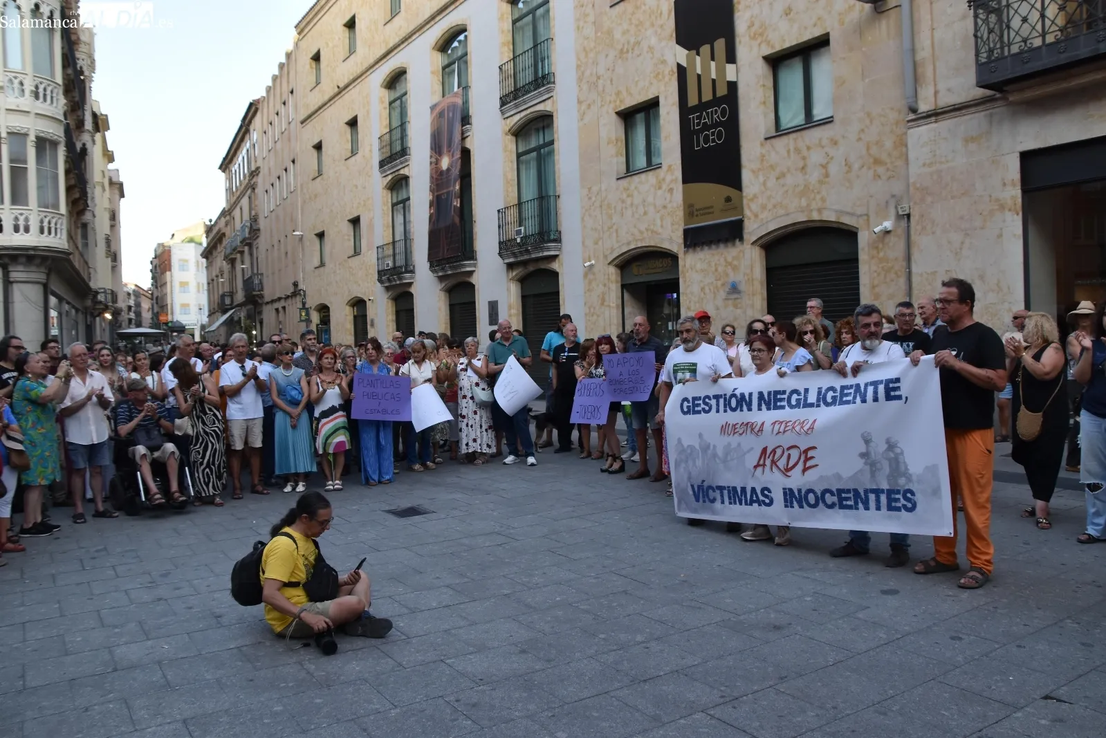 Manifestación en la Plaza del Liceo | FOTOS: Miguel González 