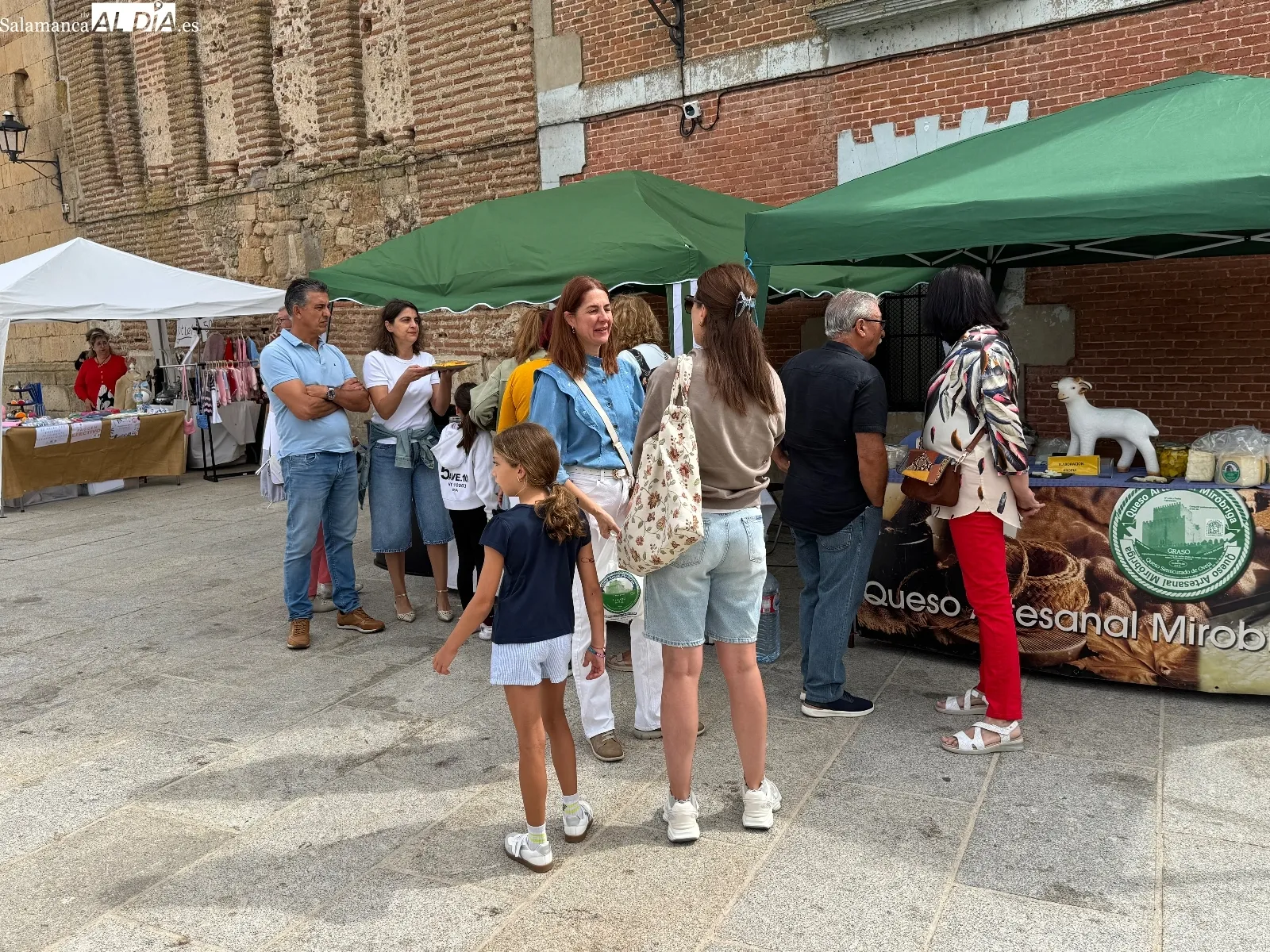 II Mercado Villa Aurea en Villoria