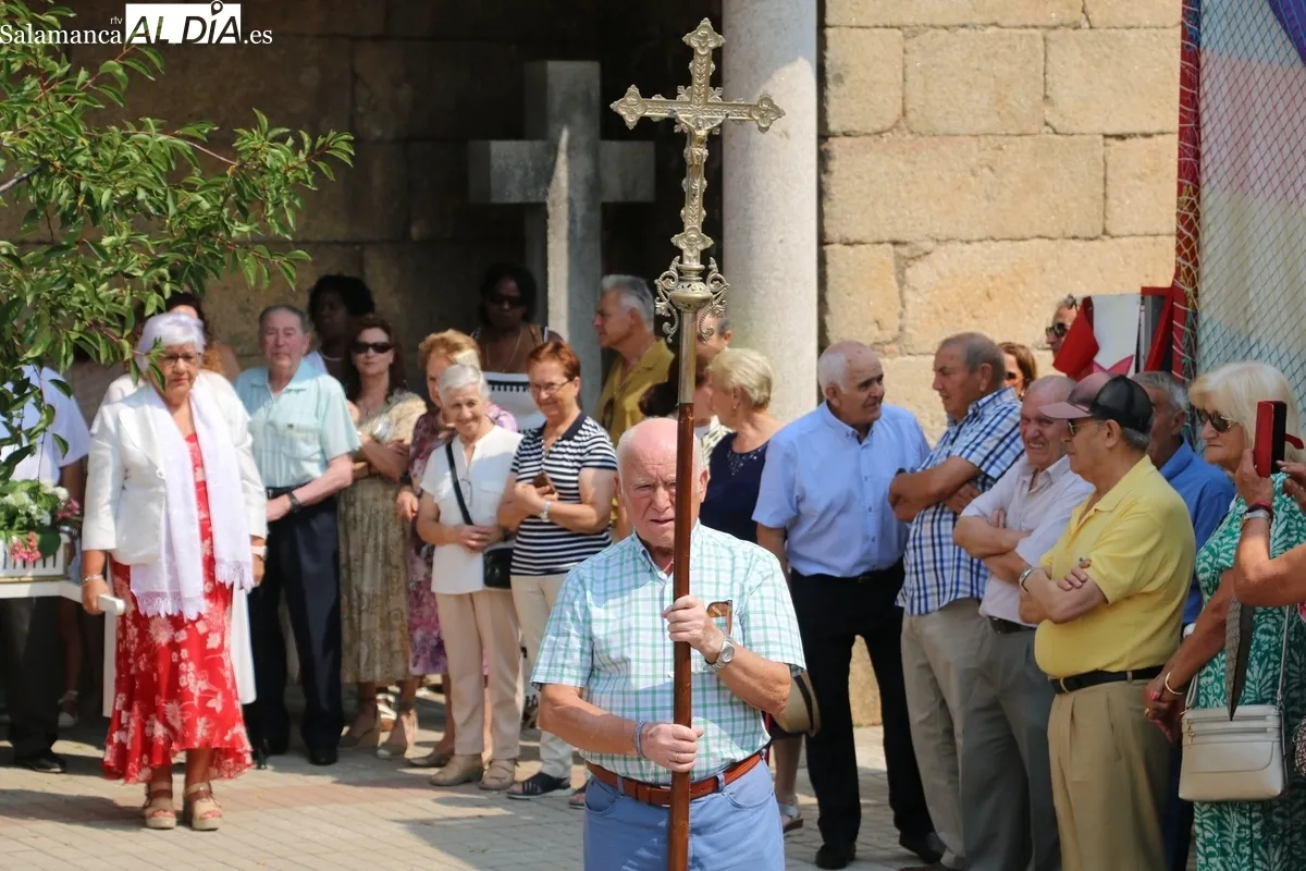 Actos religiosos y convite en honor a San Bernardo en Masueco de la Ribera / CORRAL 