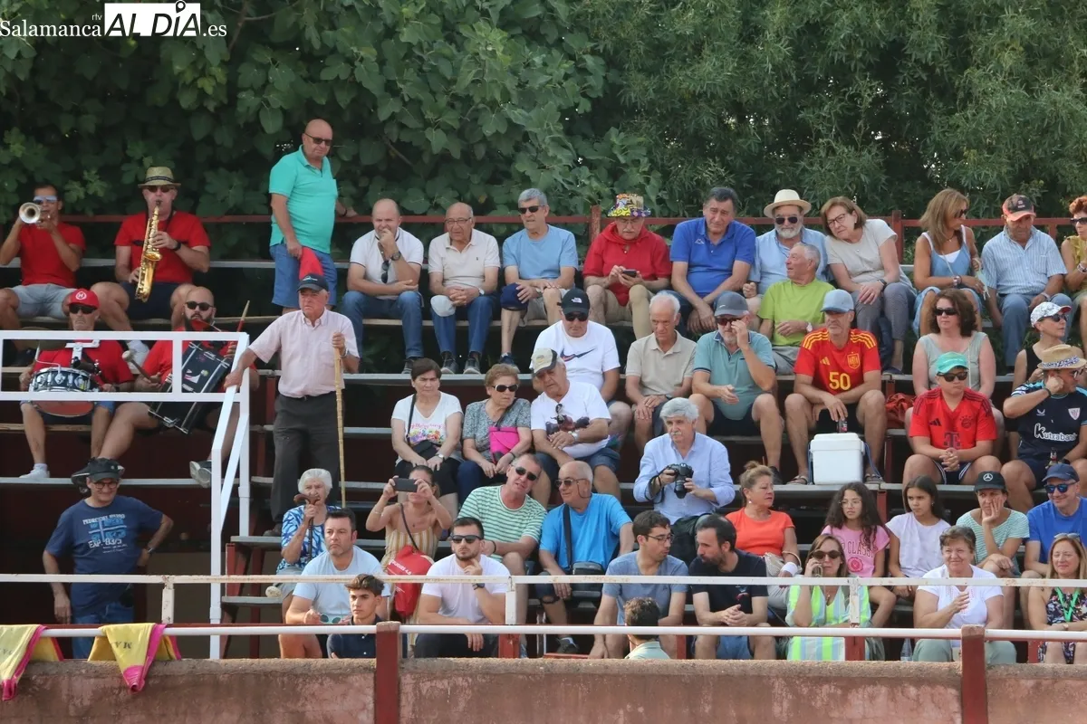 Foto 7 - &Aacute;lvaro Rojo y Emilio Garc&iacute;a Torres siembran el delirio en Masueco