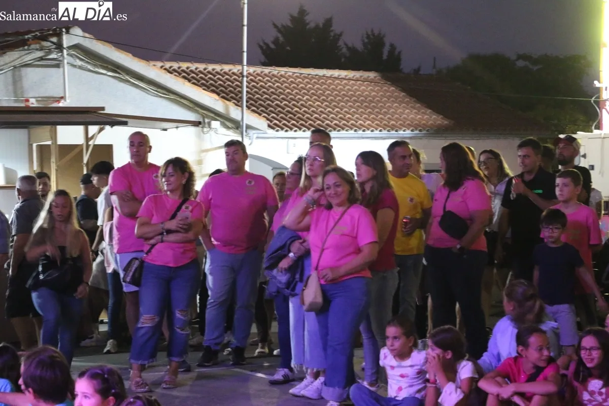 Inicio emotivo y multitudinario de las fiestas de Cipérez / CORRAL