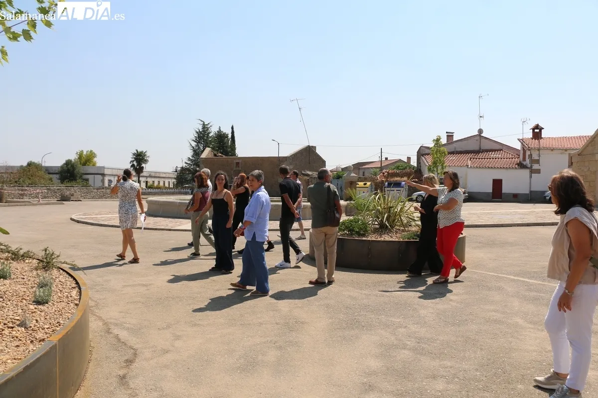 El curso ha servido para formar y emplear a ocho personas y embellecer tres zonas de Villavieja / CORRAL