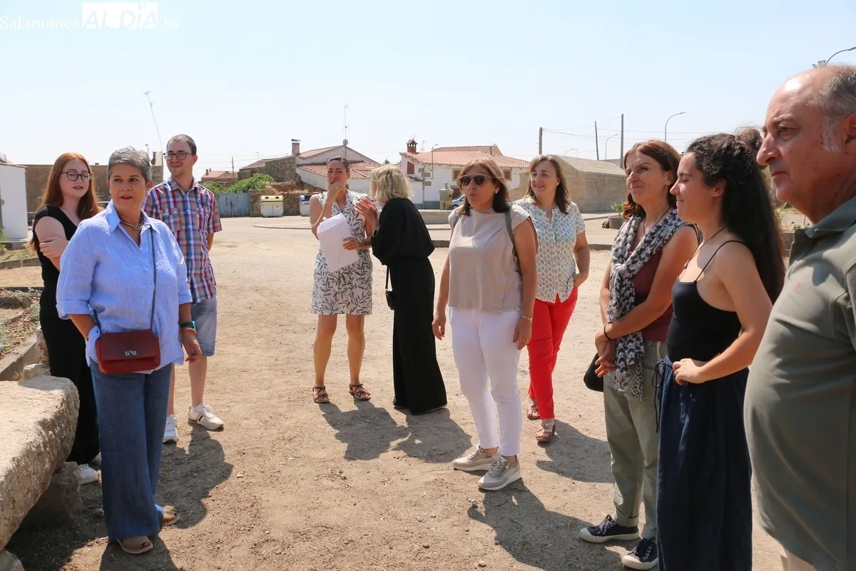 El curso ha servido para formar y emplear a ocho personas y embellecer tres zonas de Villavieja / CORRAL