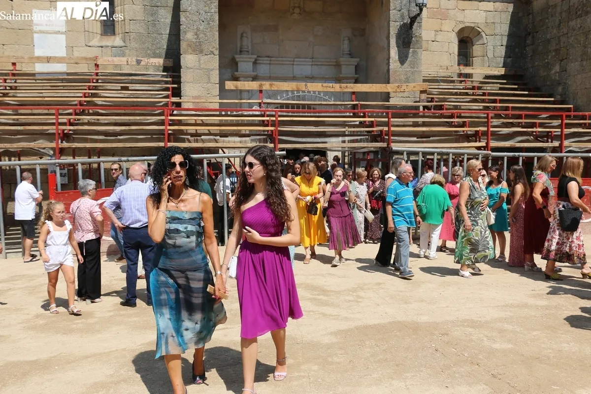 Los actos en honor a San Bartolomé, en Aldeadávila de la Ribera, contaron con numeroso público / CORRAL