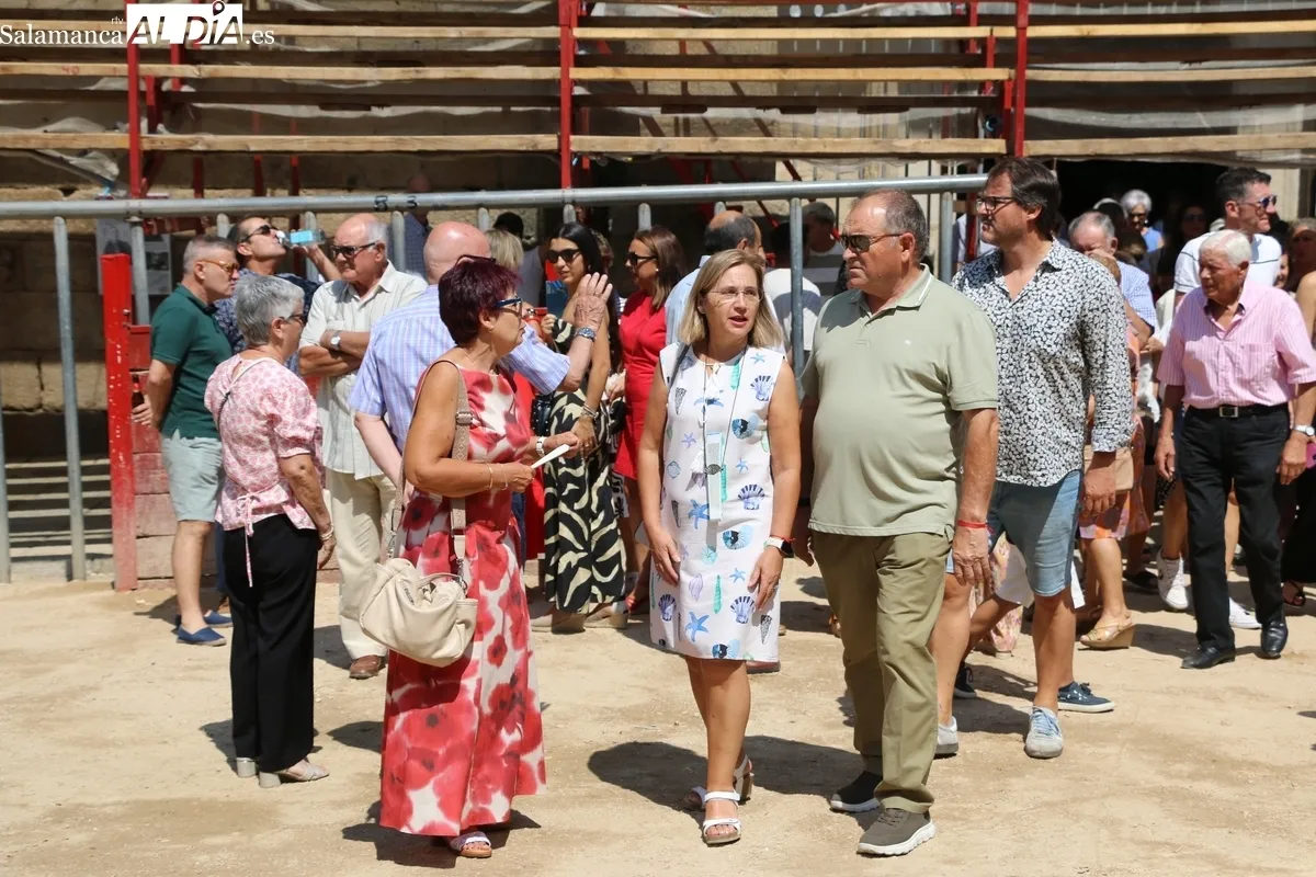 Los actos en honor a San Bartolomé, en Aldeadávila de la Ribera, contaron con numeroso público / CORRAL