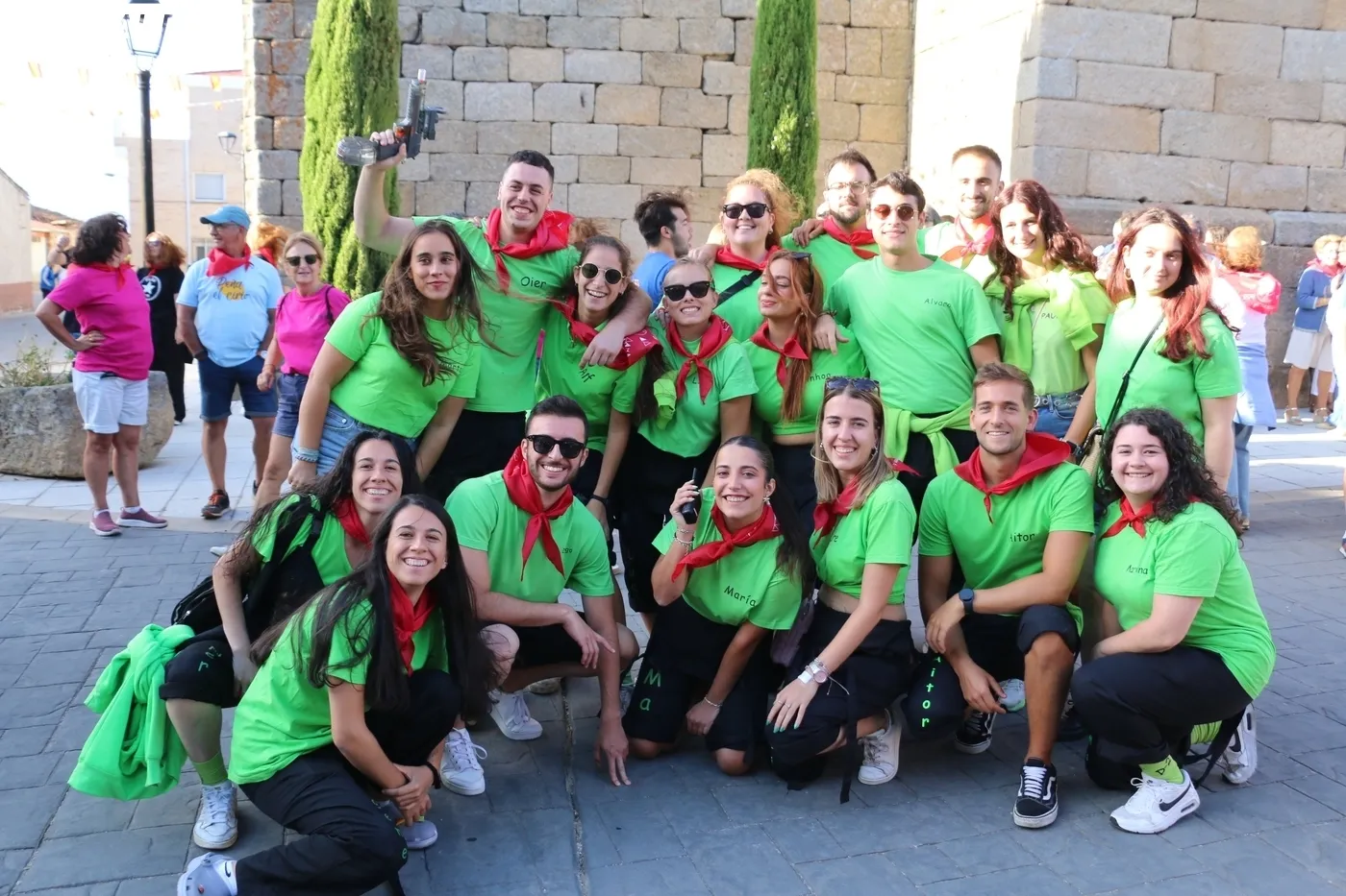 La peña S/N enciende la mecha de las fiestas en Pereña de la Ribera con un pregón salido del corazón / CORRAL 