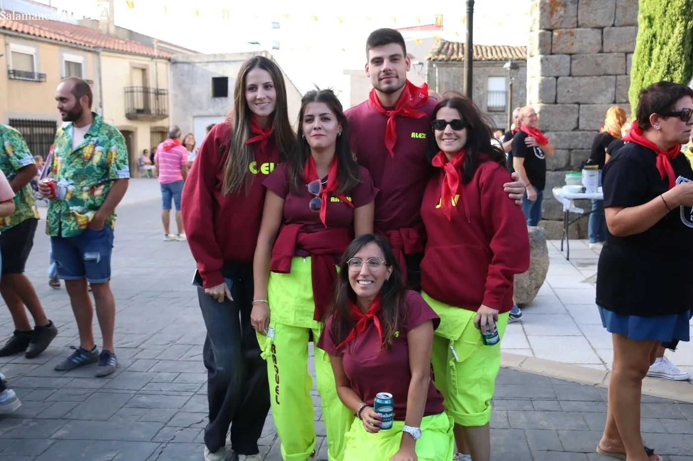La peña S/N enciende la mecha de las fiestas en Pereña de la Ribera con un pregón salido del corazón / CORRAL 