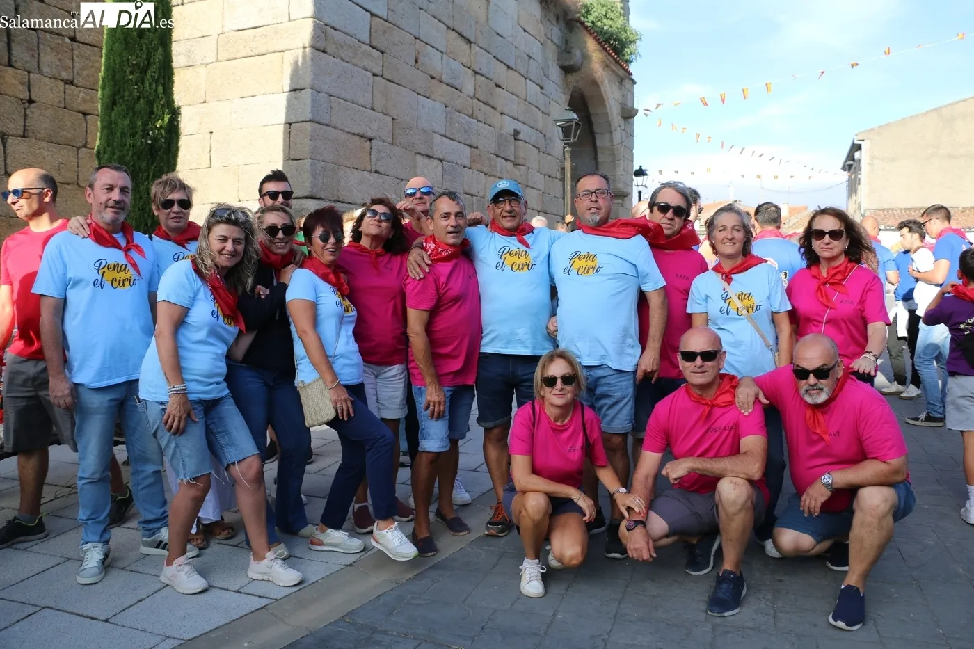 La peña S/N enciende la mecha de las fiestas en Pereña de la Ribera con un pregón salido del corazón / CORRAL 