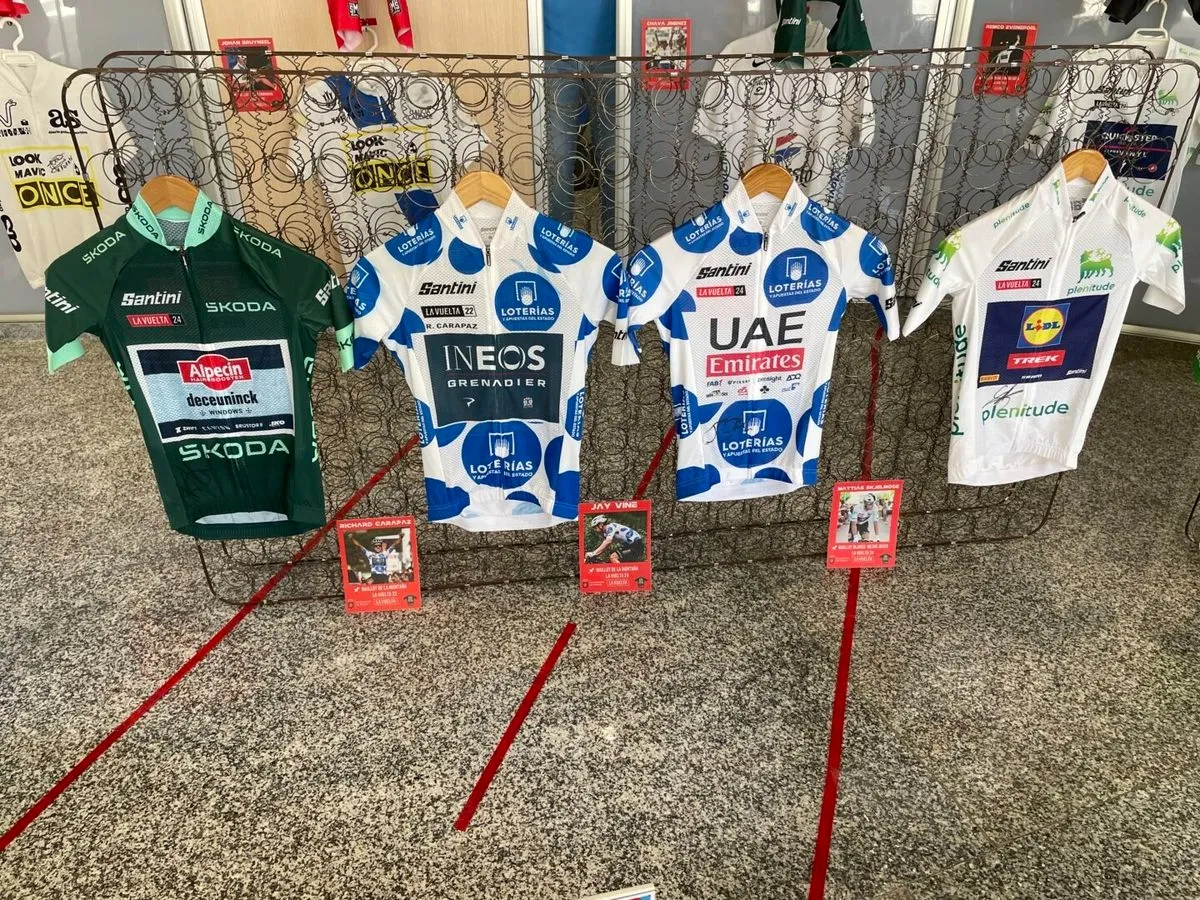Inauguración de la exposición ‘Maillot La Vuelta’ en Guijuelo