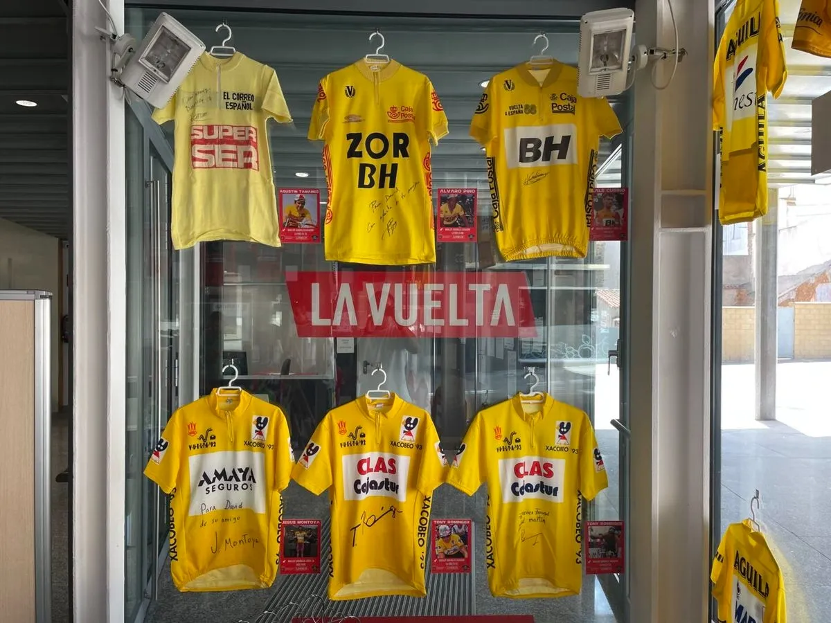Inauguración de la exposición ‘Maillot La Vuelta’ en Guijuelo