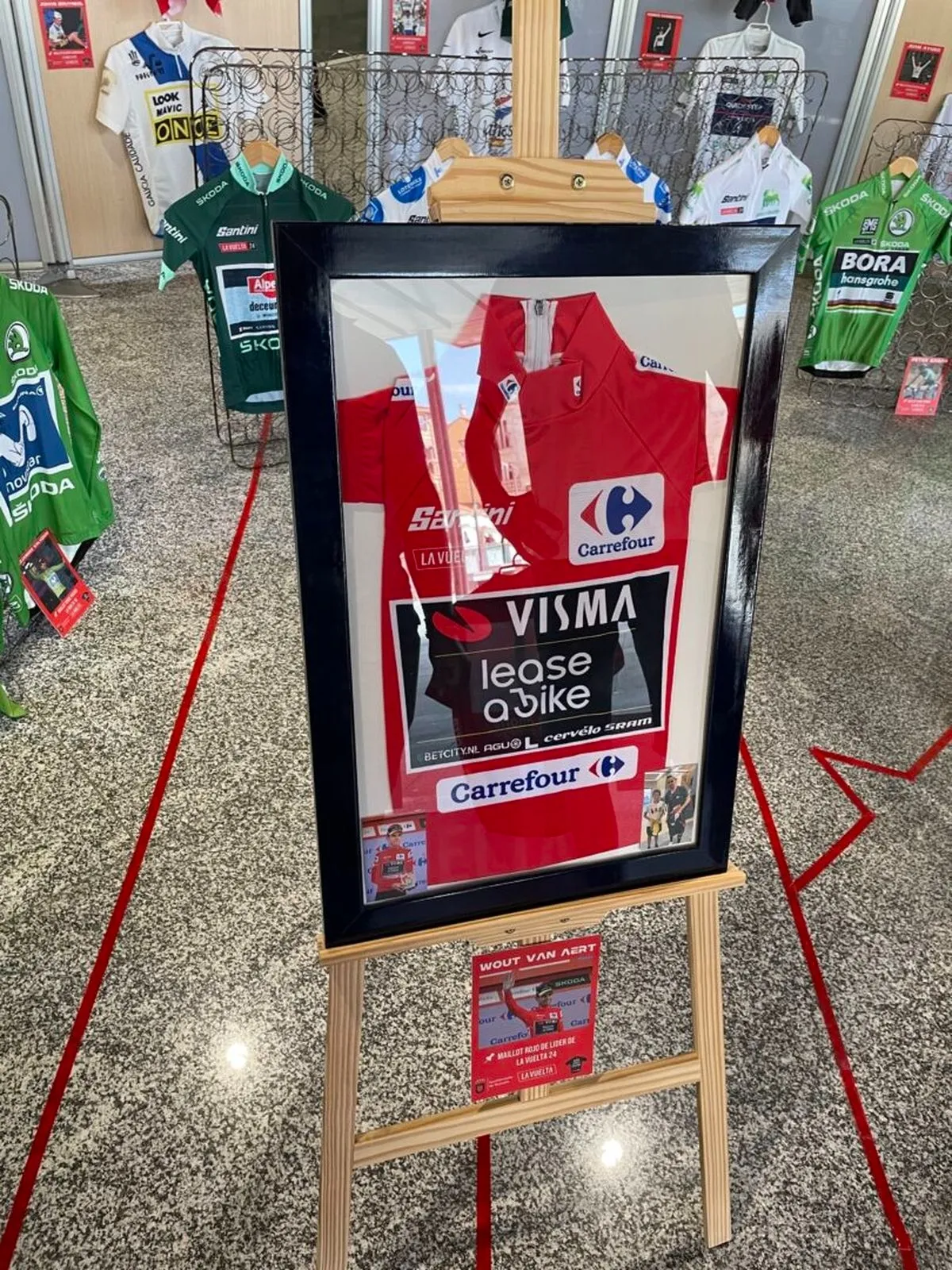 Inauguración de la exposición ‘Maillot La Vuelta’ en Guijuelo