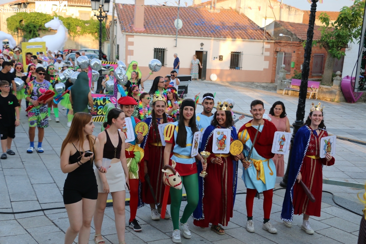 Fiestas de Almendra 2025: el desfile da el pistoletazo