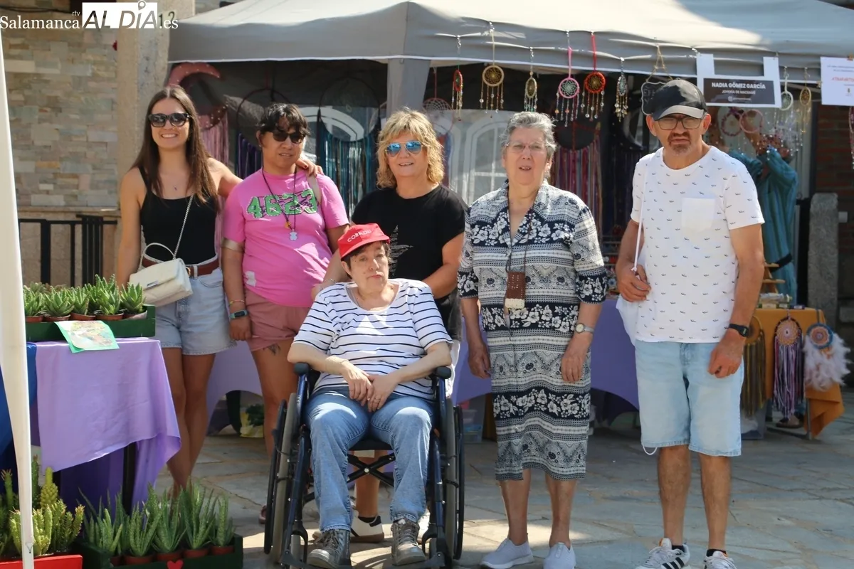 Nuevo éxito de la feria de Peralejos de Abajo, esta edición con 32 expositores y con productos de gran calidad / CORRAL