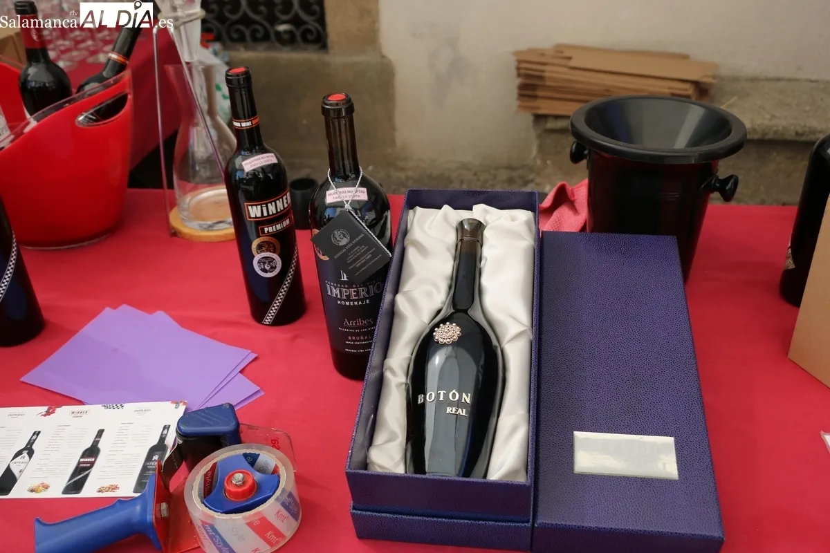 Nuevo éxito de la feria de Peralejos de Abajo, esta edición con 32 expositores y con productos de gran calidad / CORRAL