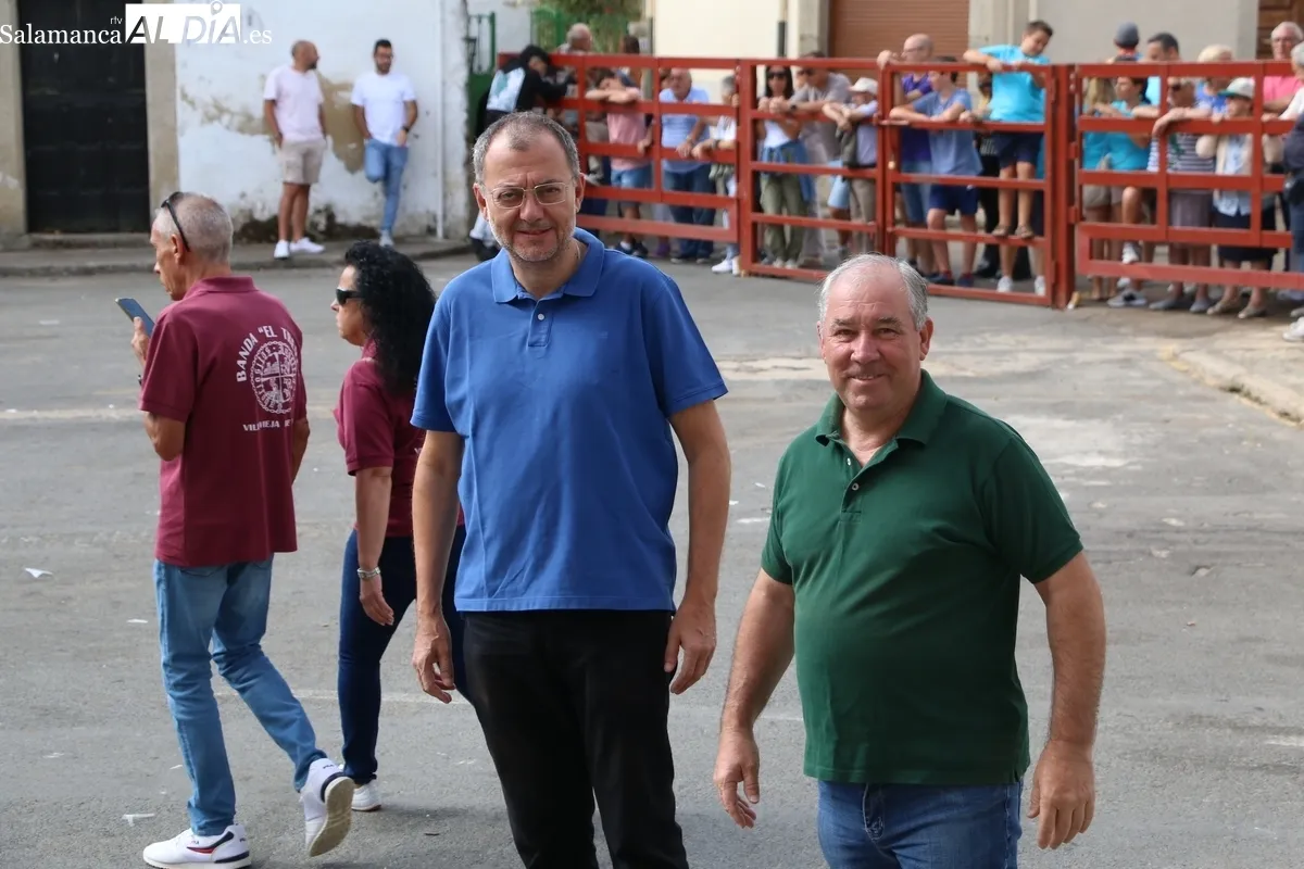 Bonito y rápido encierro a caballo este sábado en Villavieja de Yeltes / CORRAL 