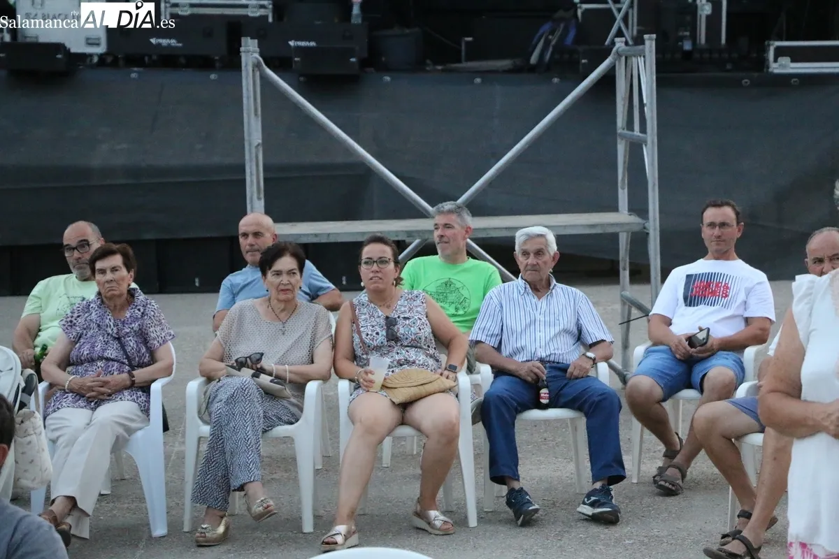 El público se ha reído con el sainete de José Cedena interpretado por el grupo de teatro de El Cubo de Don Sancho / CORRAL 