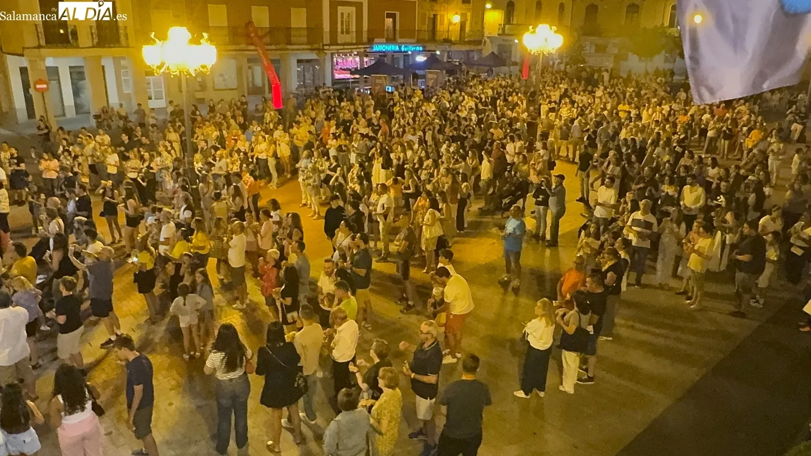 Foto 2 - Multitudinarias campanadas en agosto: as&iacute; arrancaba el I Festival Airadilos en Pe&ntilde;aranda