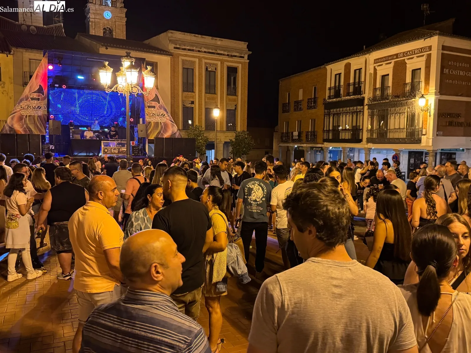 Foto 11 - Multitudinarias campanadas en agosto: as&iacute; arrancaba el I Festival Airadilos en Pe&ntilde;aranda