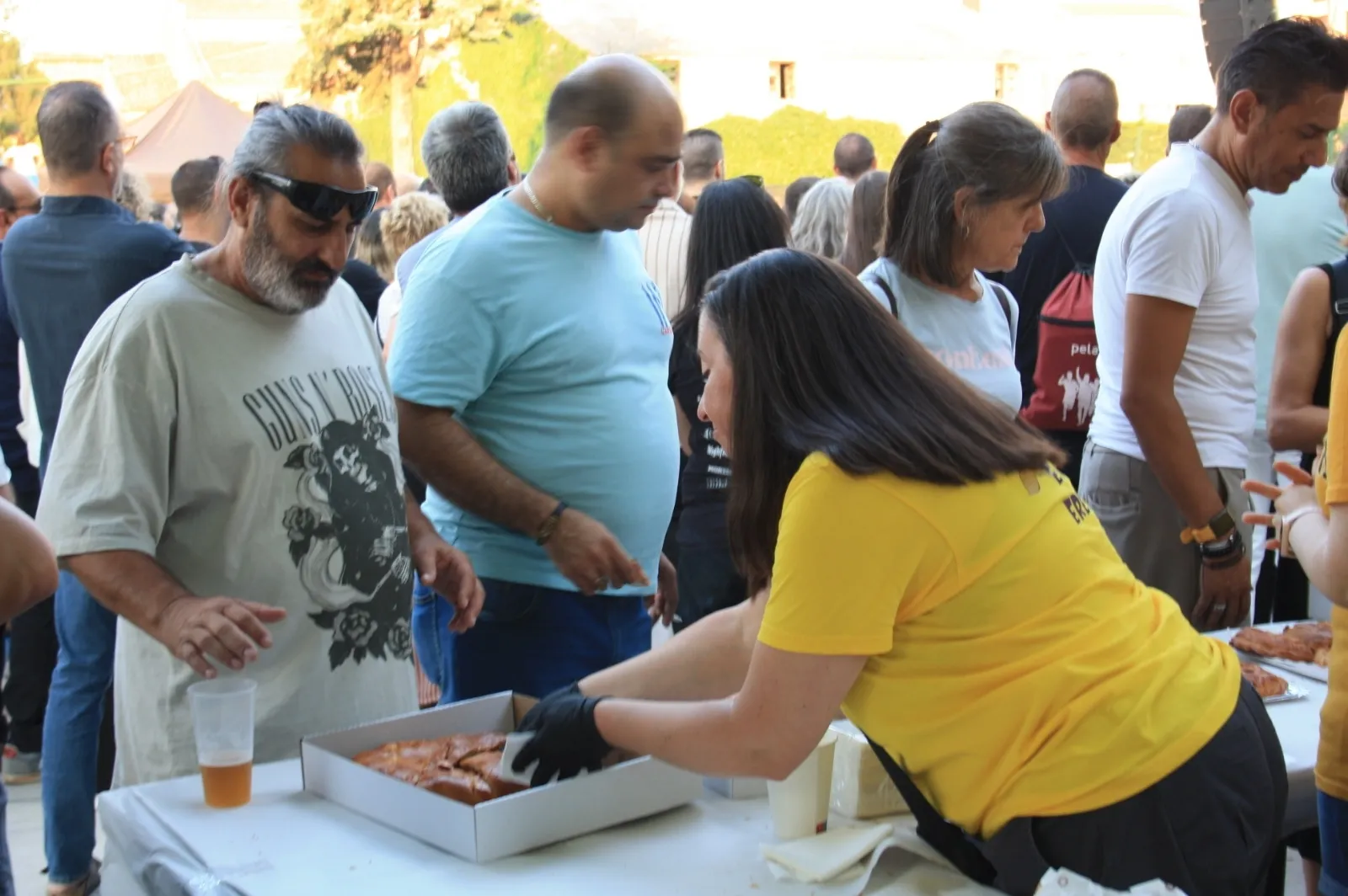 Foto 3 - El Airadilos Fest abarrota Pe&ntilde;aranda y desborda previsiones, con largas colas y 4.000 personas en La Huerta