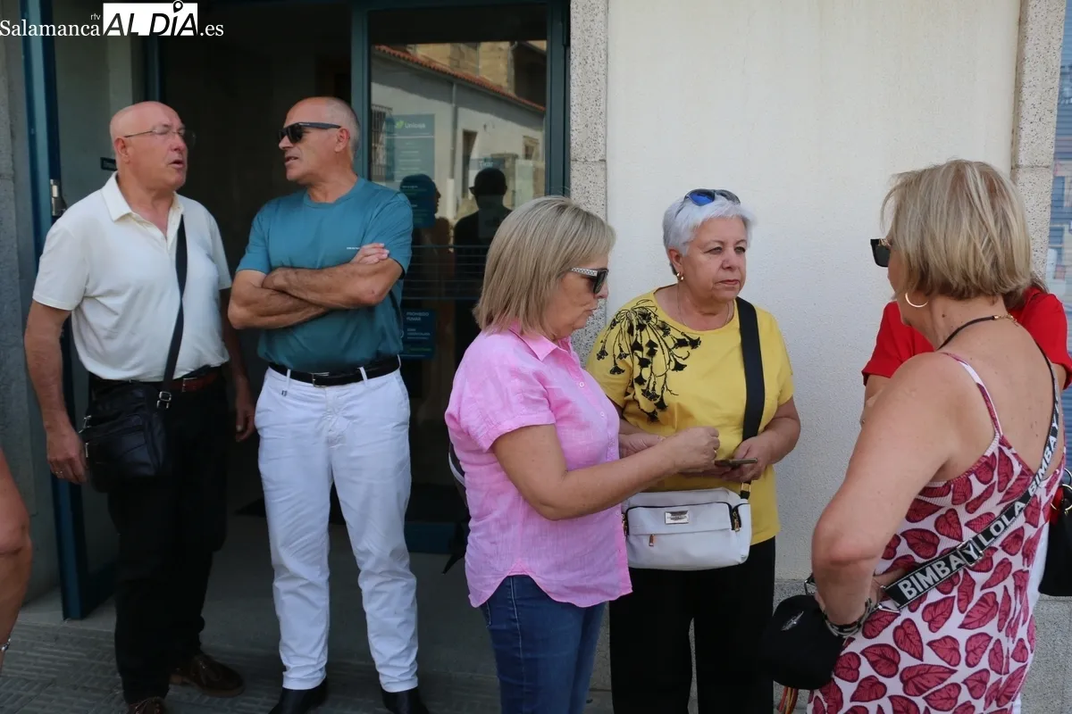 Emotivo encuentro de antiguos estudiantes de la residencia de Vitigudino por el 50 aniversario del centro / CORRAL