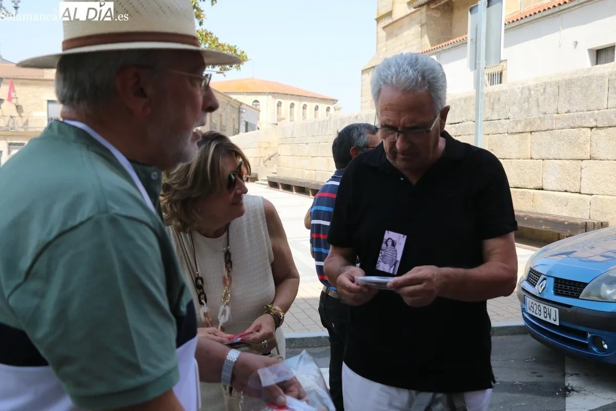 Emotivo encuentro de antiguos estudiantes de la residencia de Vitigudino por el 50 aniversario del centro / CORRAL