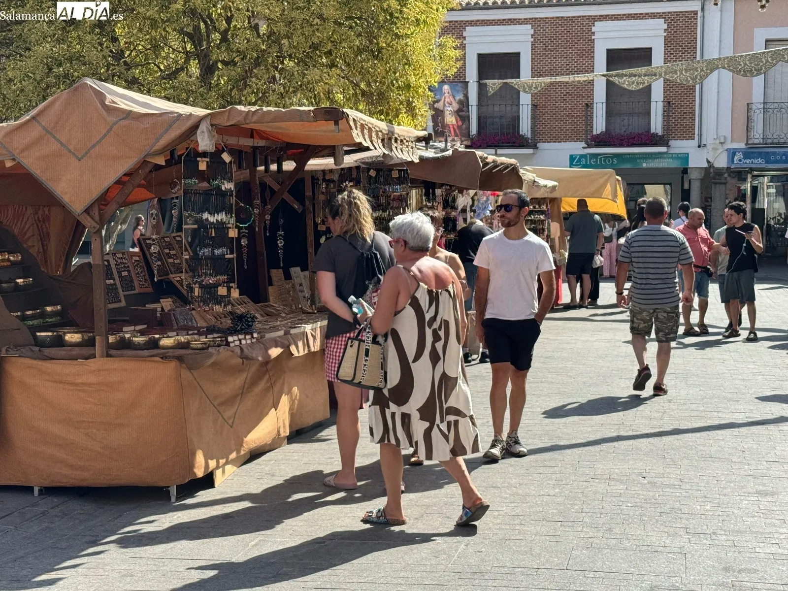 Foto 10 - Encanto de &eacute;poca y continua actividad para dar la bienvenida al Mercado Barroco