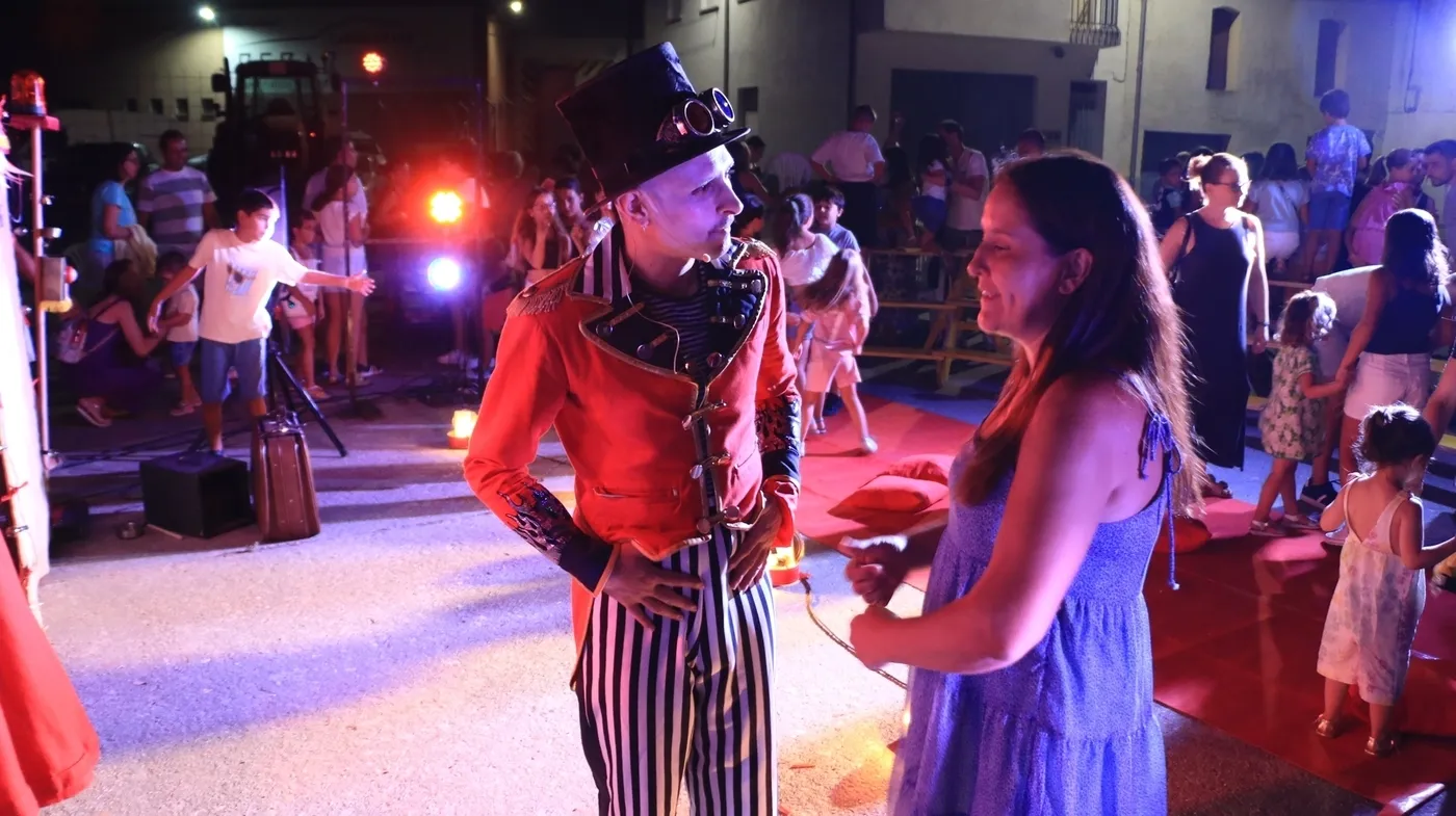 Actuación de Alúa Teatro en Vitigudino 