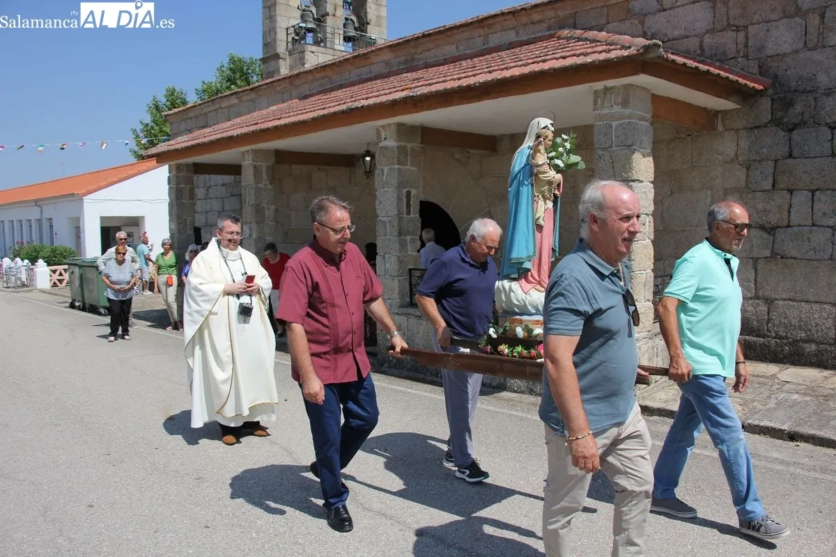Actos en honor a la Virgen en Cerezal de Peñahorcada