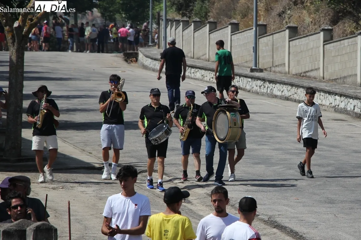 La emoción del encierro quedó para la segunda carrera de los del Charro de Llen / MARIBEL SÁNCHEZ