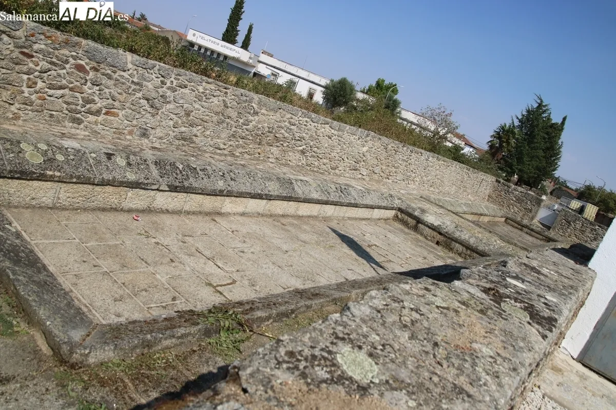 Estado en el que está quedando la zona del antiguo depósito de agua tras las obras / CORRAL