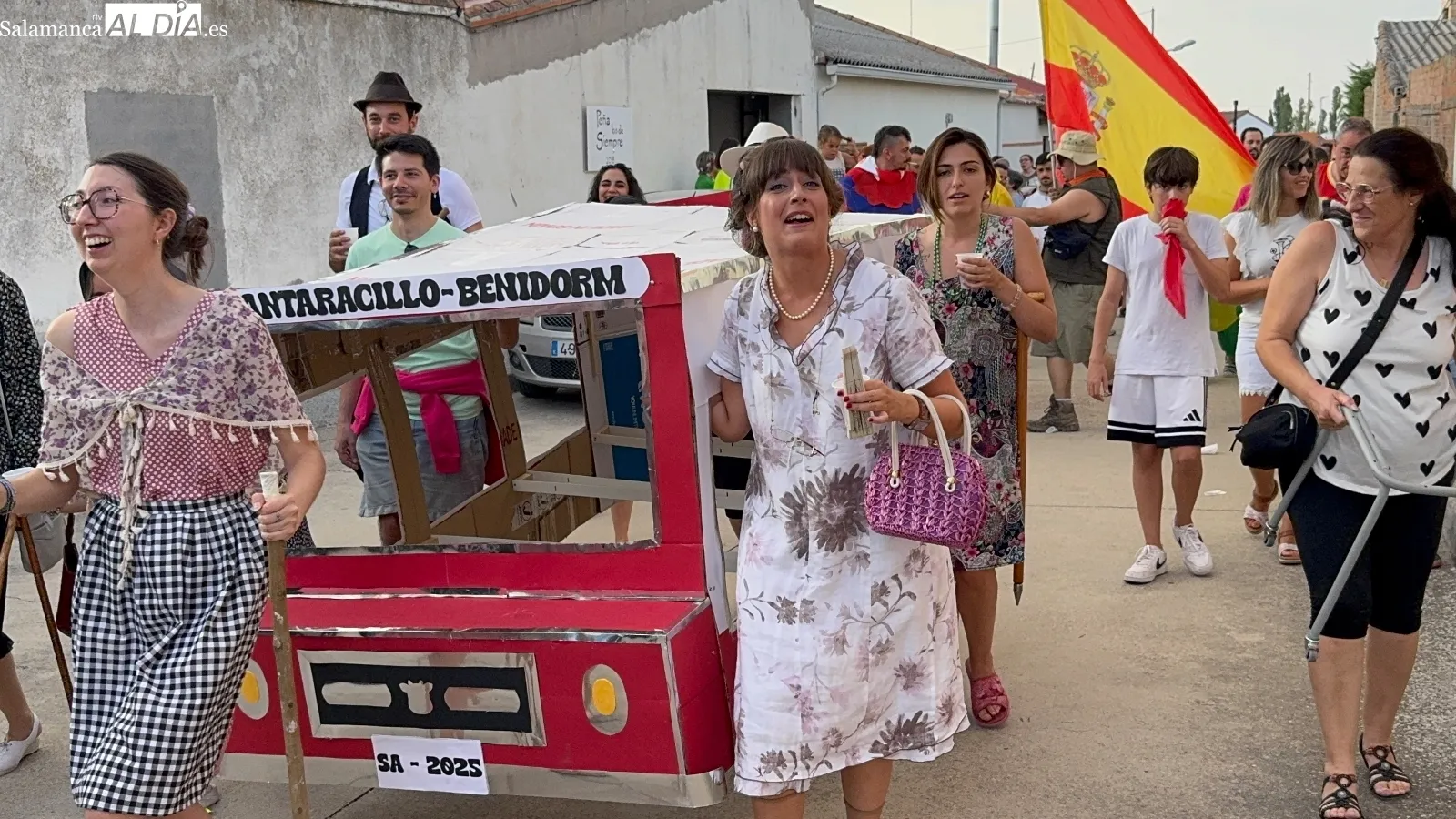 Desfile de peñas en Cantaracillo
