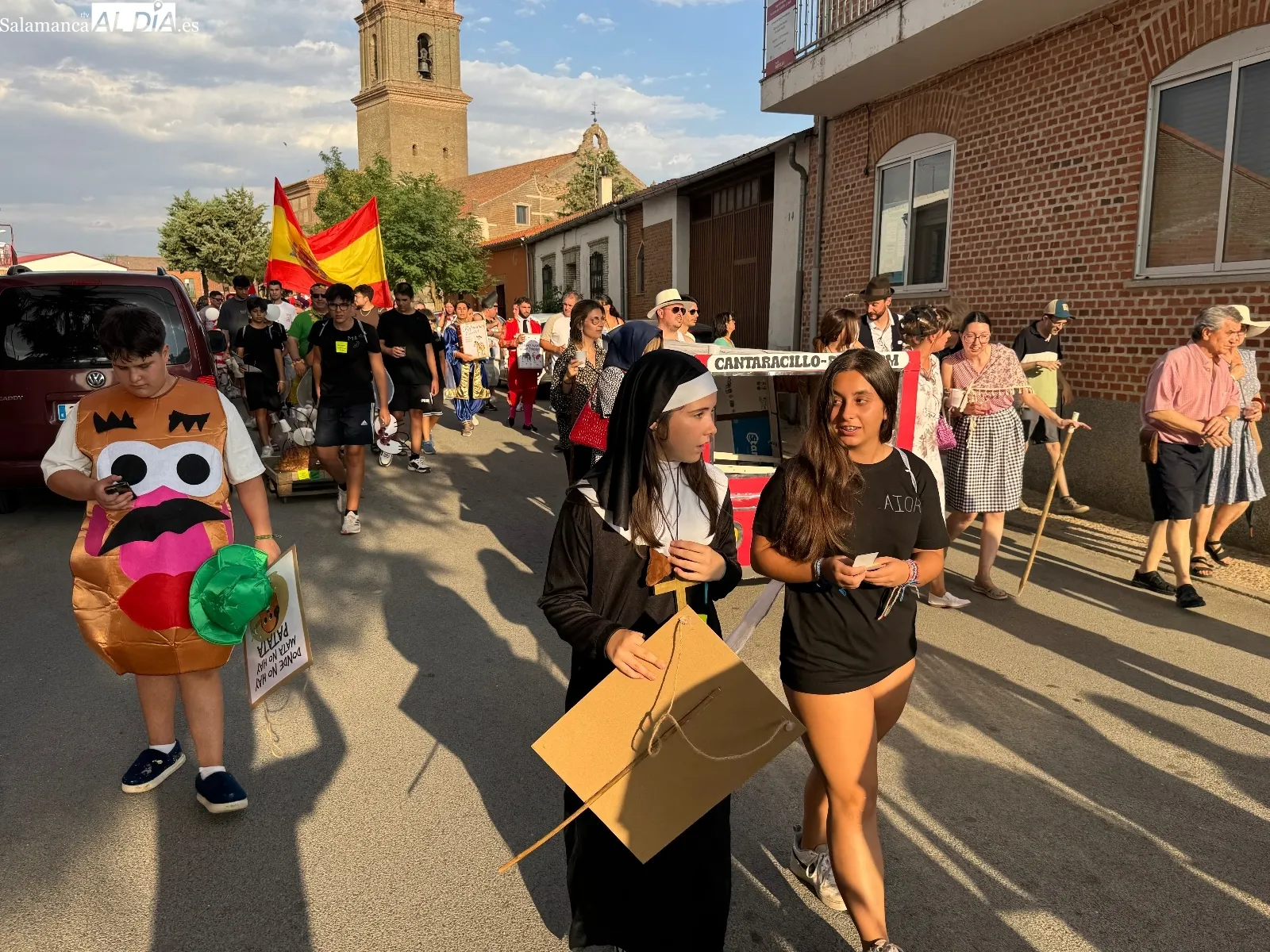 Desfile de peñas en Cantaracillo