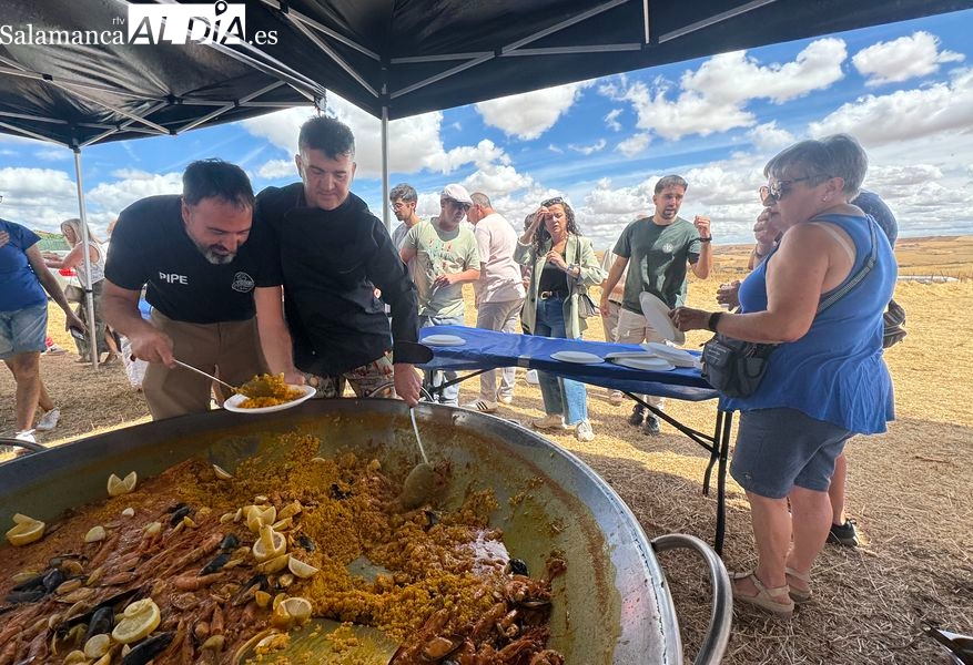 Fiestas Palomares de Alba: éxito de la paella popular