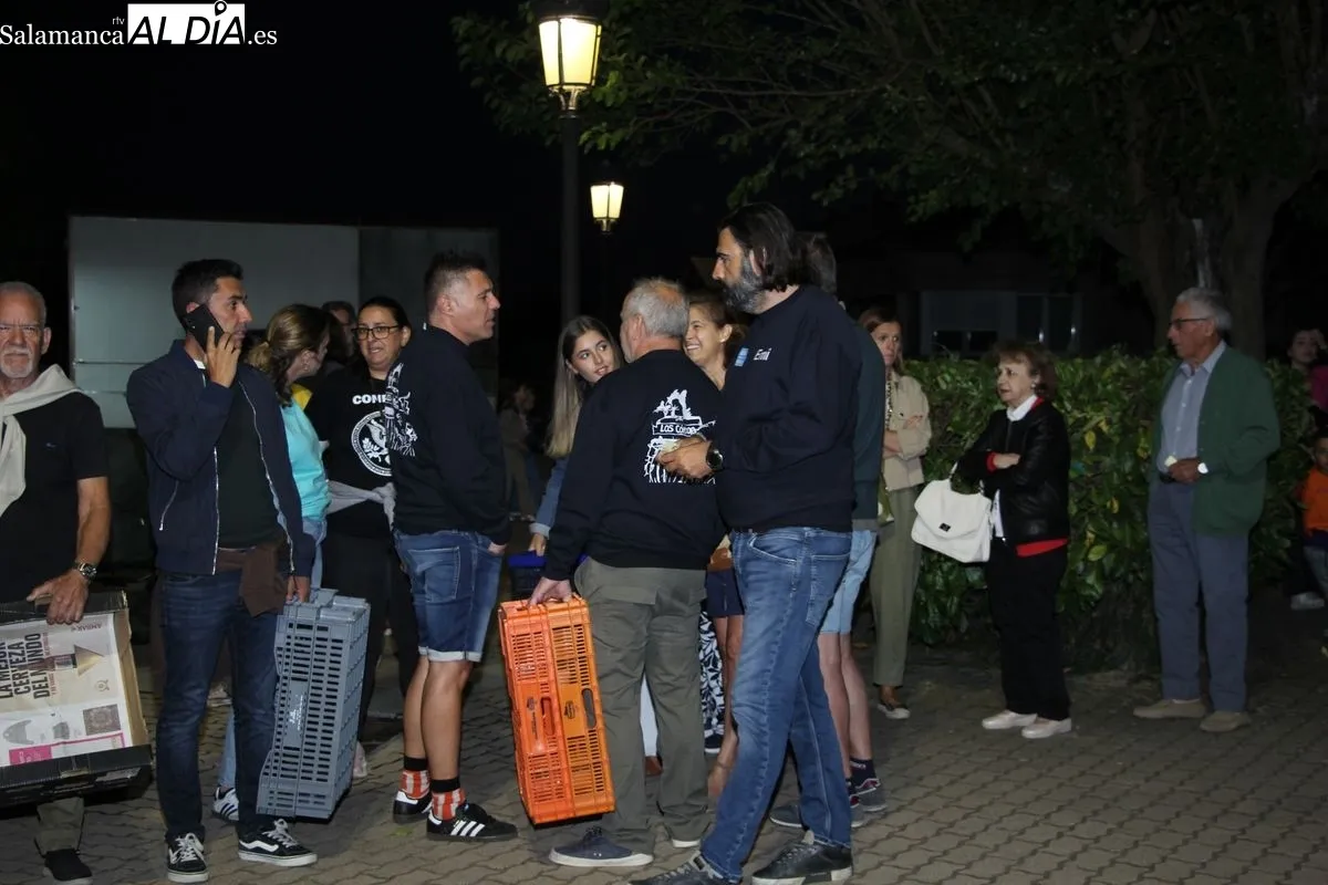 Cena de hermandad en Encinasola de los Comendadores / M.S.