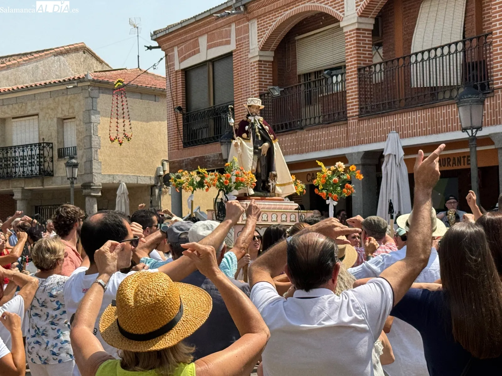 Procesión San Roque en Macotera