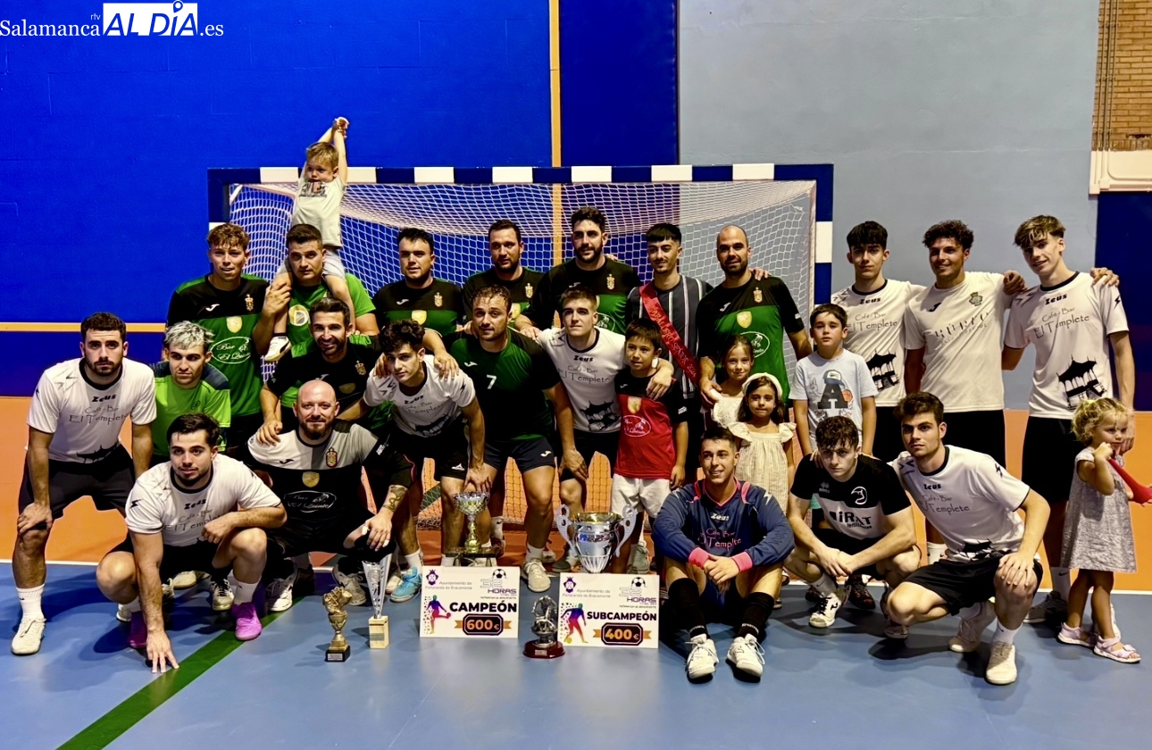 Espectáculo total y gradas llenas en  las finales del Torneo 32 Horas de Fútbol Sala