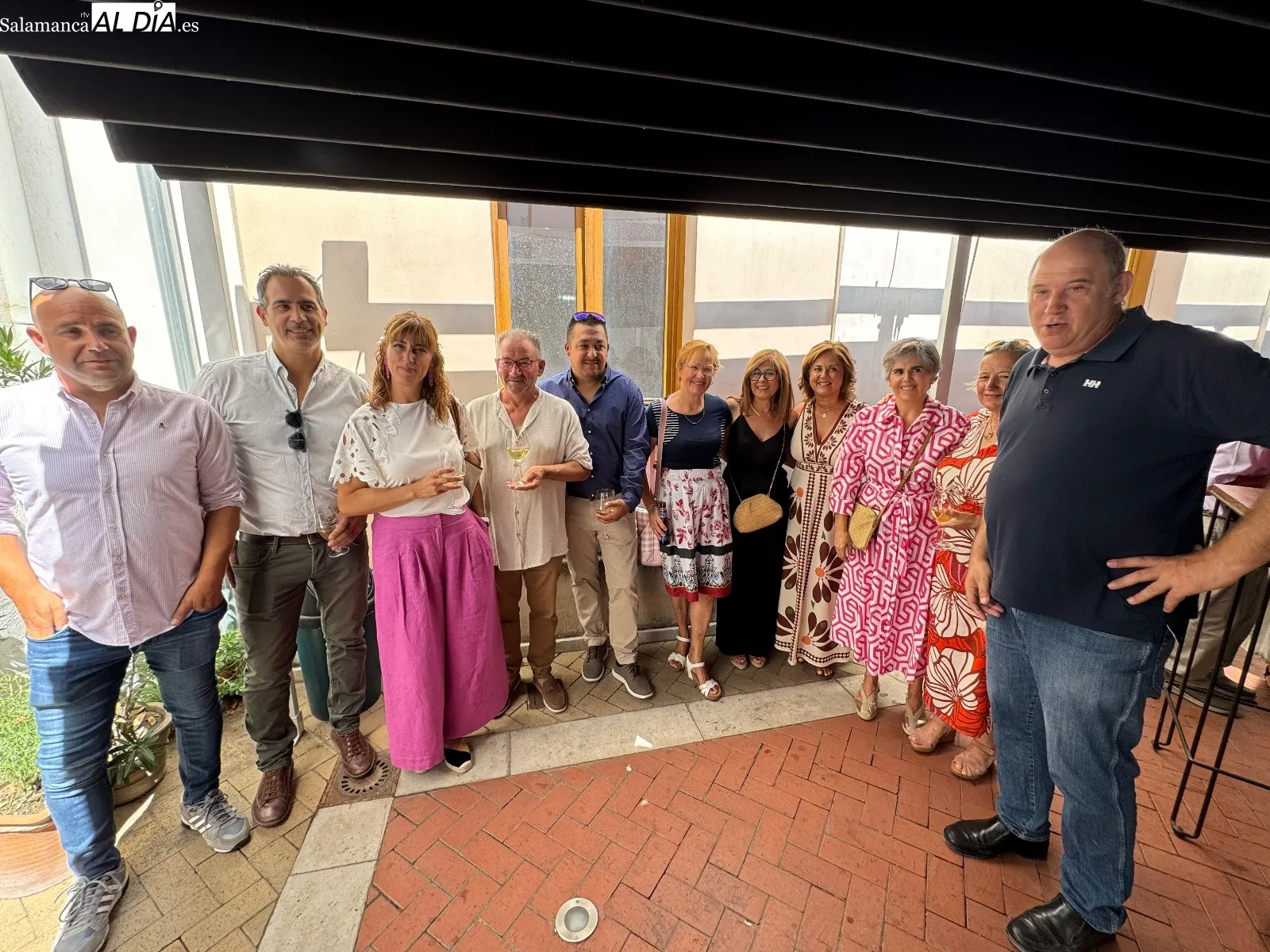 Foto 6 - Brindis con el deseo de unidad entre los pueblos durante el tradicional encuentro de alcaldes y asociaciones de mayores