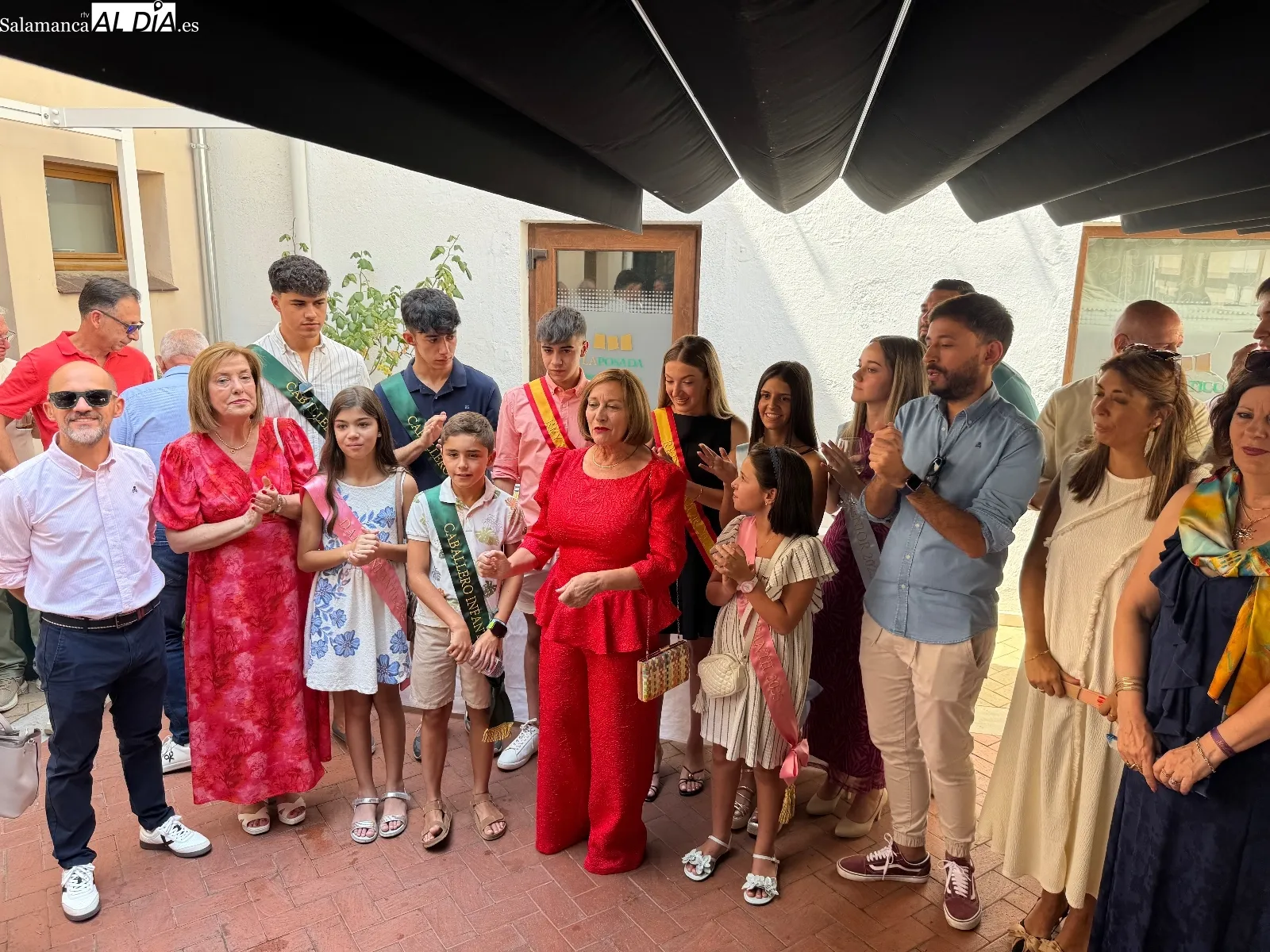 Foto 7 - Brindis con el deseo de unidad entre los pueblos durante el tradicional encuentro de alcaldes y asociaciones de mayores