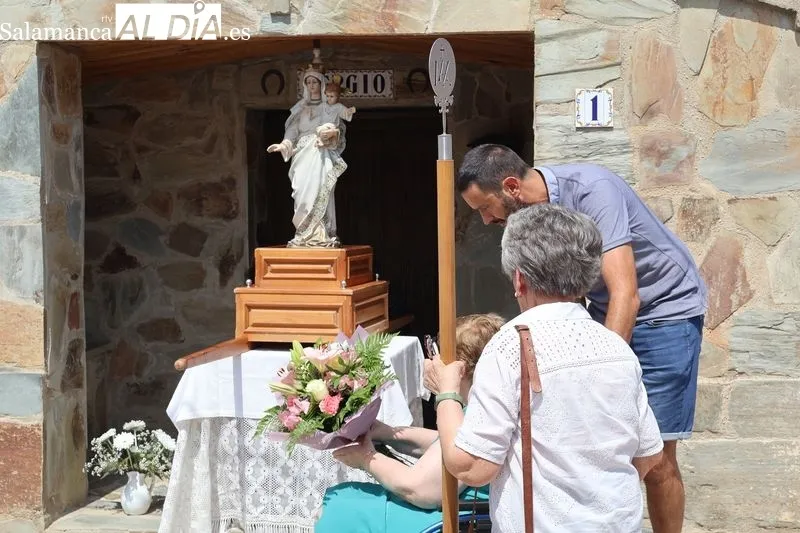 Foto 18 - Amatos de Alba honra a la Virgen de las Nieves con misa solemne, procesi&oacute;n y ofrenda floral