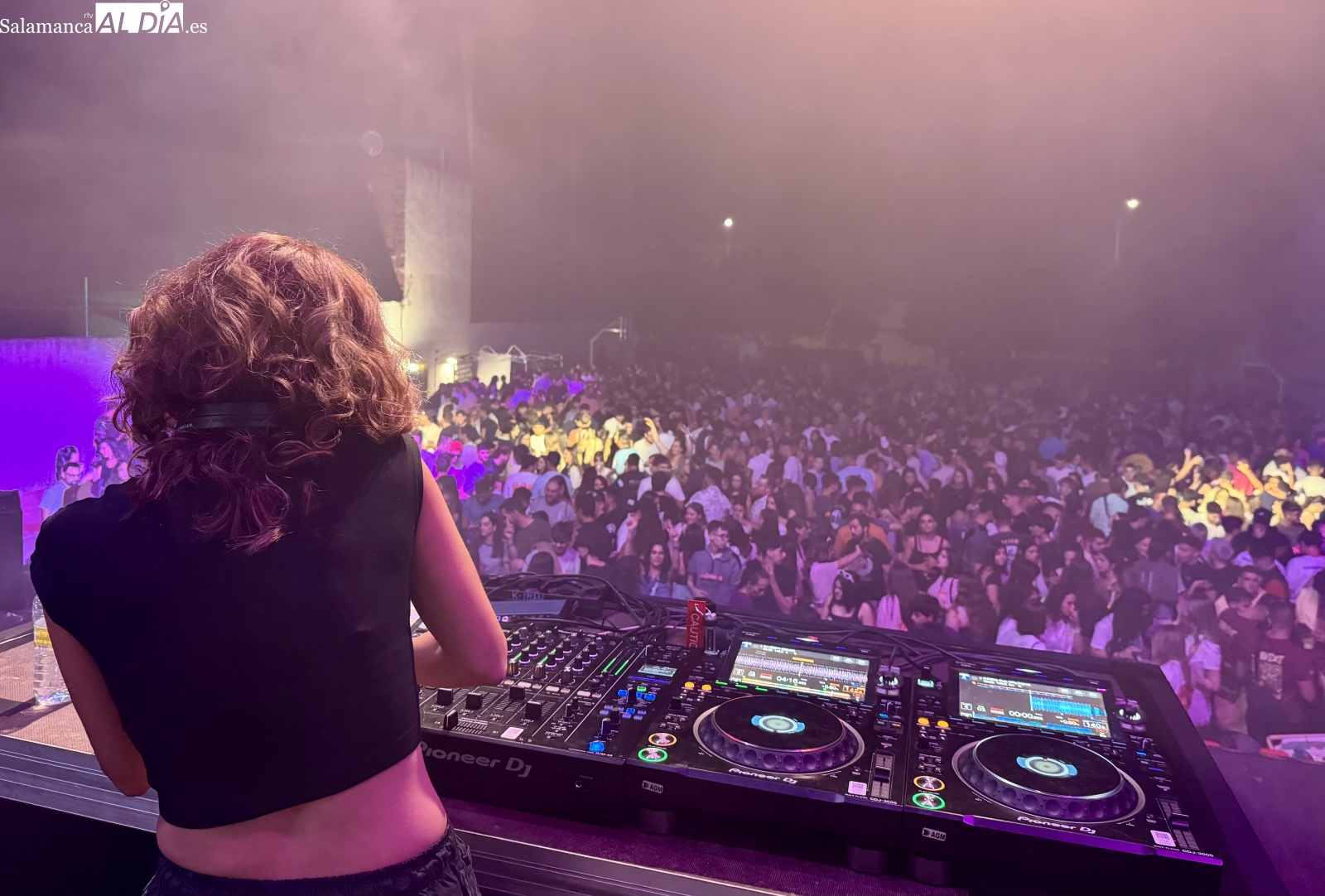 El Festival Loca FM vuelve abarrotando el Miguel de Unamuno 