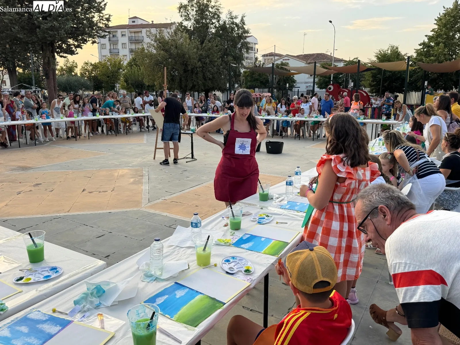 Foto 10 - Decenas de peque&ntilde;os y familias dan rienda suelta a la creatividad con la novedosa actividad festiva &lsquo;Pe&ntilde;aranda Pinta&rsquo;
