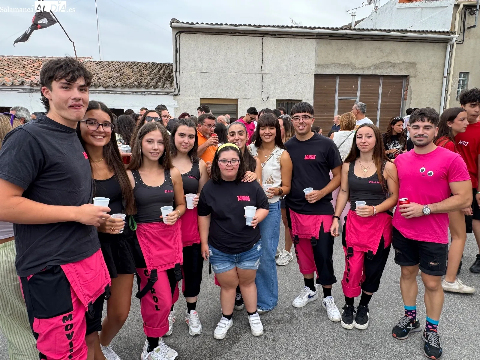 Desfile de peñas en Villaflores