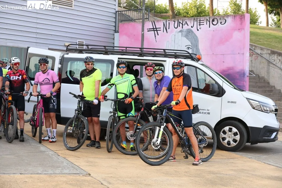 Inicio de la XXIV Marcha Cicloturista Dori Ruano en Villamayor. Fotos: David Sañudo