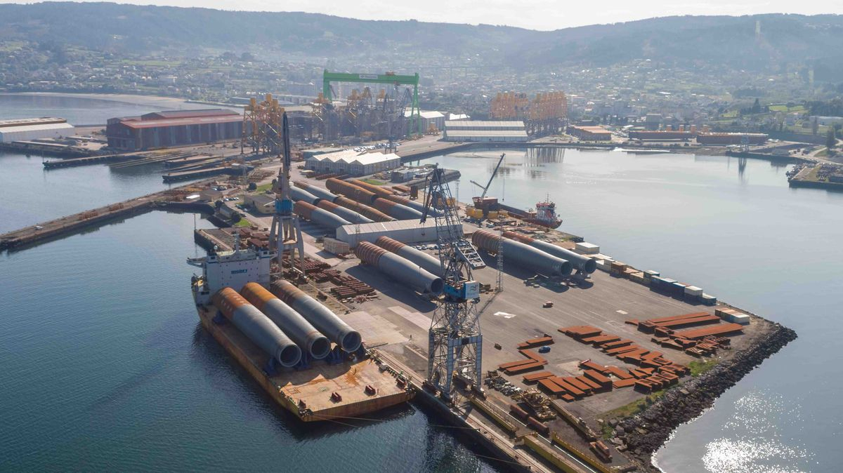  Iberdrola recibe los últimos monopilotes fabricados por Navantia - Windar 